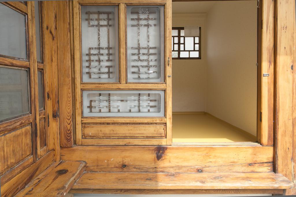 Nuri Hanok Guesthouse Seoul Exterior photo