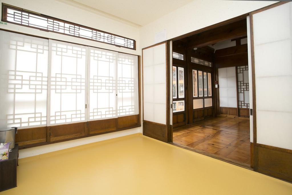 Nuri Hanok Guesthouse Seoul Exterior photo